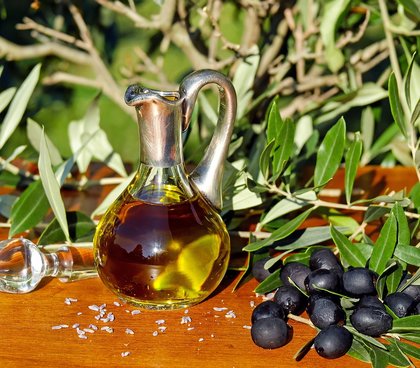 Чем отличаются маслины от оливок